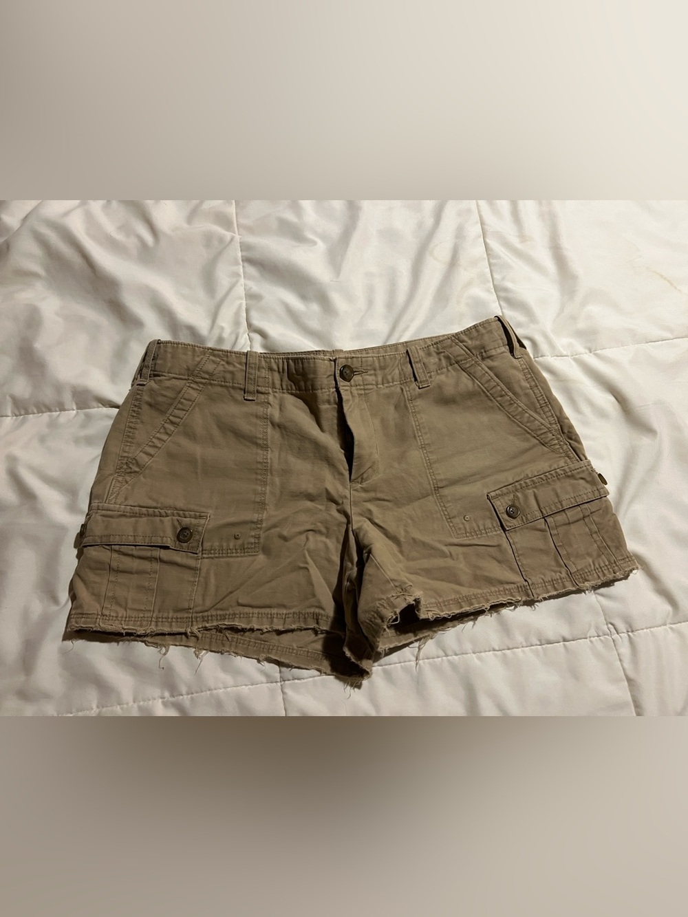 GAP Women's Tan Cargo Shorts